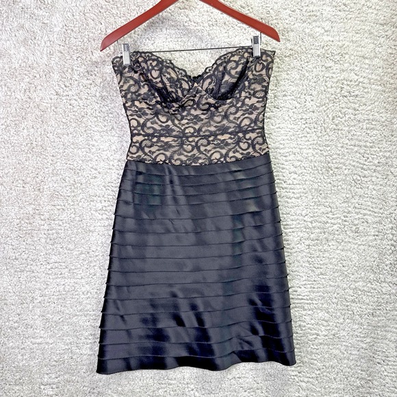 BCBG Max Azria Black Lace Overlay Tiered Ruffle Dress‎ Size 4 - Picture 2 of 11